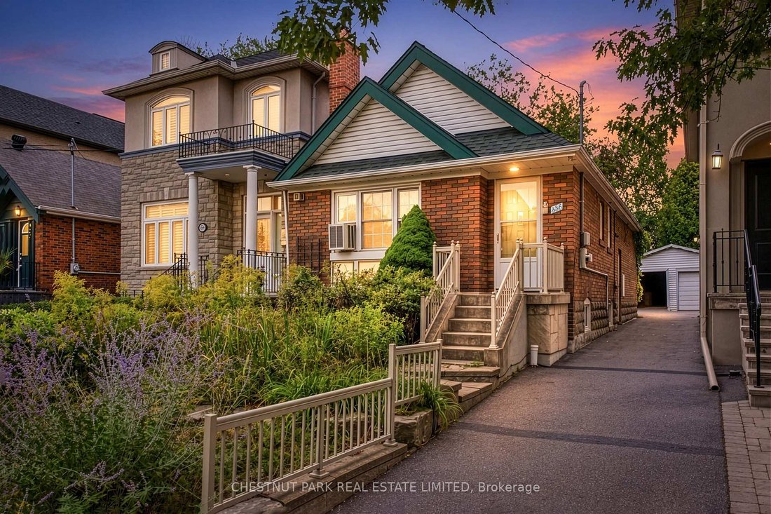 House in Toronto, Ontario, Canada 2 - 18991888