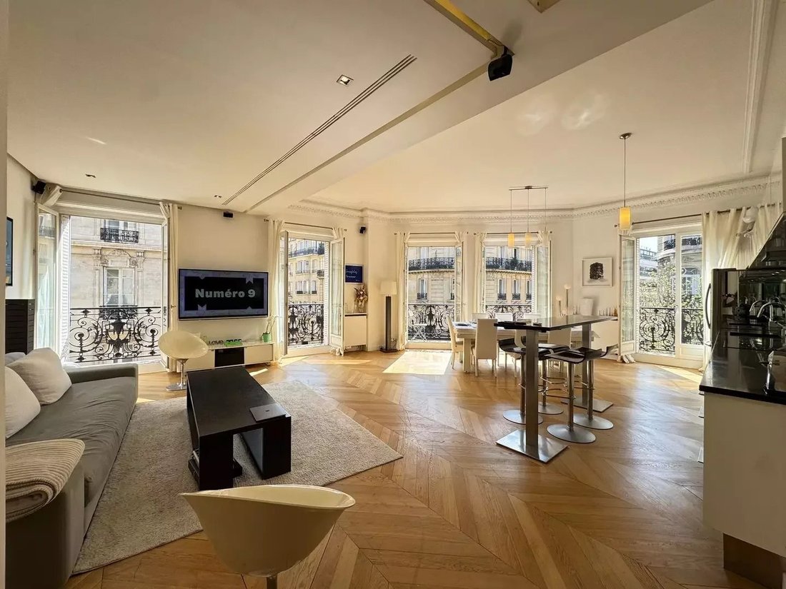 Apartment in Porte Dauphine, Paris 16e Arrondissement, Paris 1 - 18991451