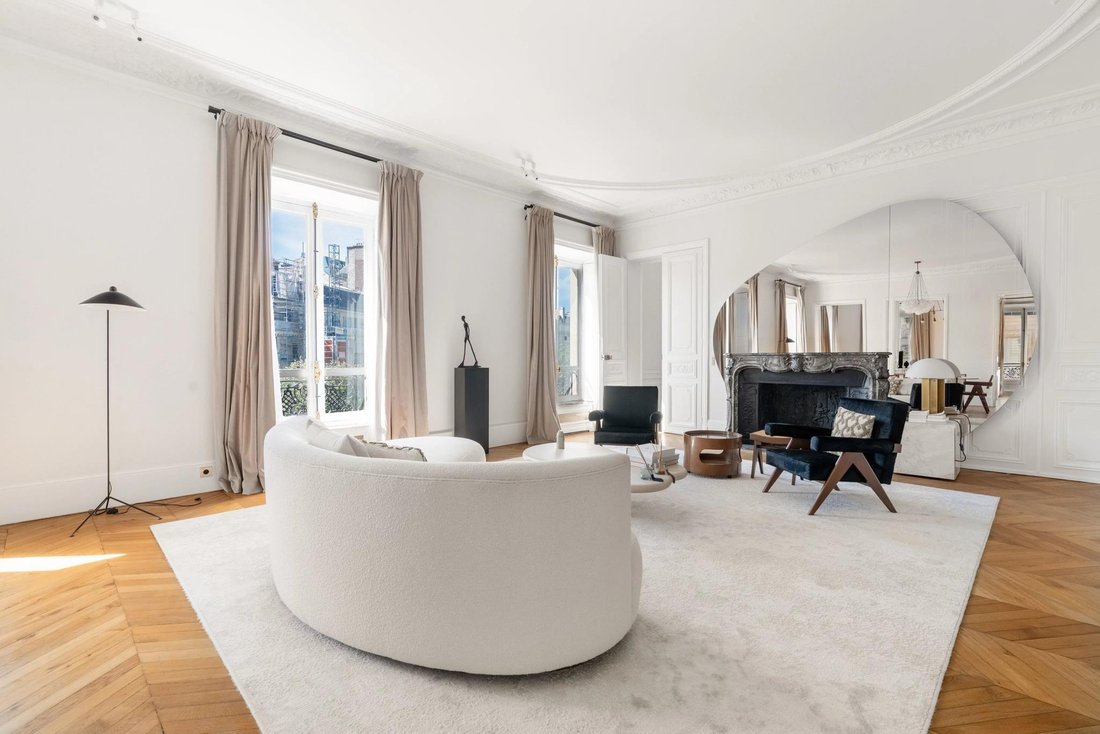 Apartment in Chaillot, Paris 16e Arrondissement, Paris 4 - 18991640