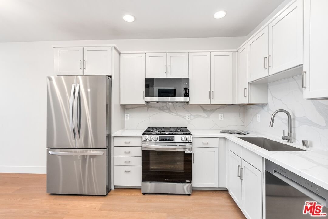 Condo in Los Angeles, California, United States 3 - 18991730