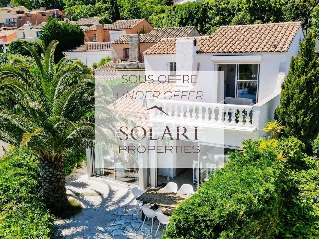 Villa in Théoule-sur-Mer, Provence-Alpes-Côte d'Azur, France 1 - 18009723