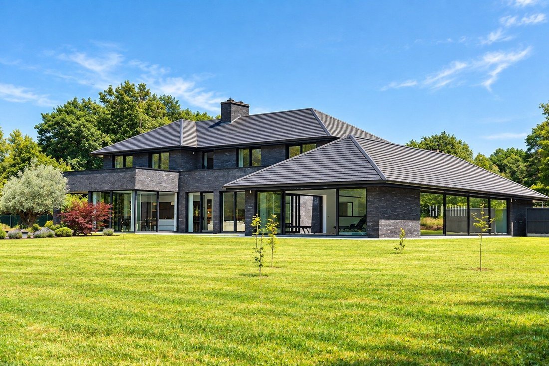 Villa en Bernissart, Región Valona, Bélgica 2 - 15897411