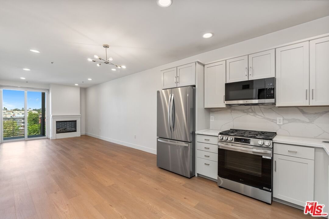 Condo in Los Angeles, California, United States 1 - 18991730