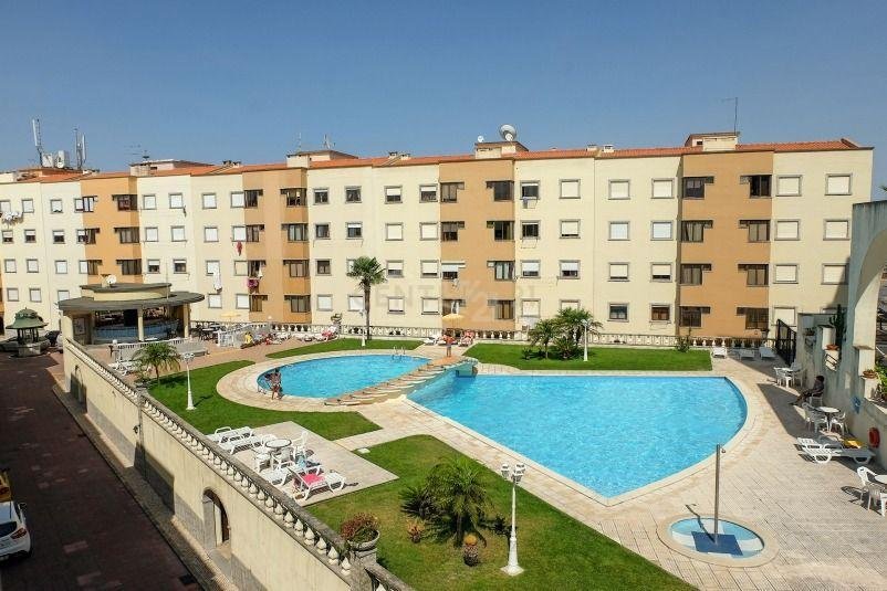 Apartment in Charneca de Caparica e Sobreda, Setubal, Portugal 1 - 18991442