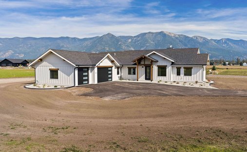 House in Columbia Falls, Montana, United States 1
