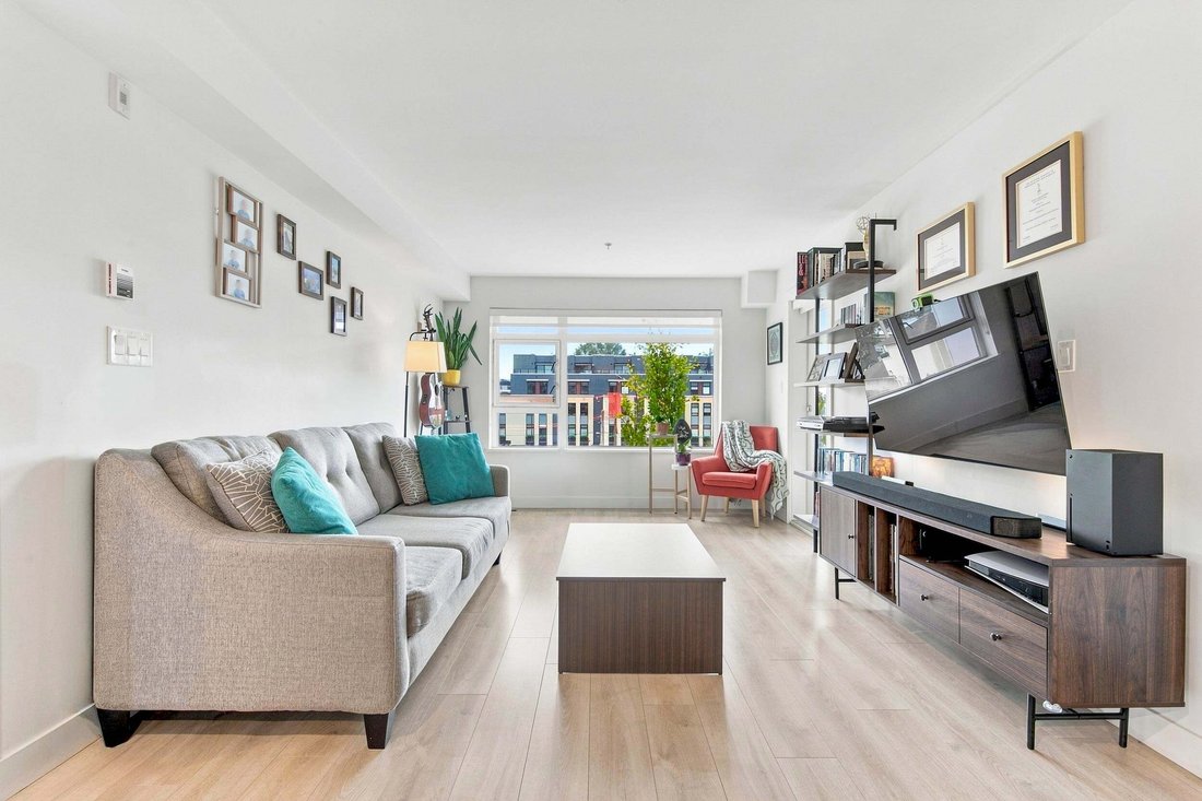 Condo in North Vancouver, British Columbia, Canada 4 - 18991482