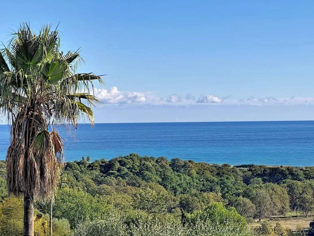 Villa in Vaug, Villeneuve-Loubet, France 1 - 18991608