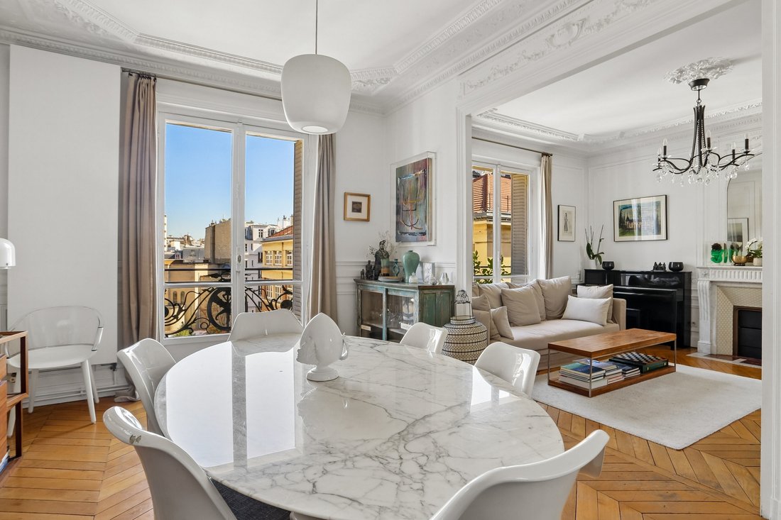 Apartment in La Fourche-Guy Môquet, Paris 17e Arrondissement, Paris 3 - 18991767