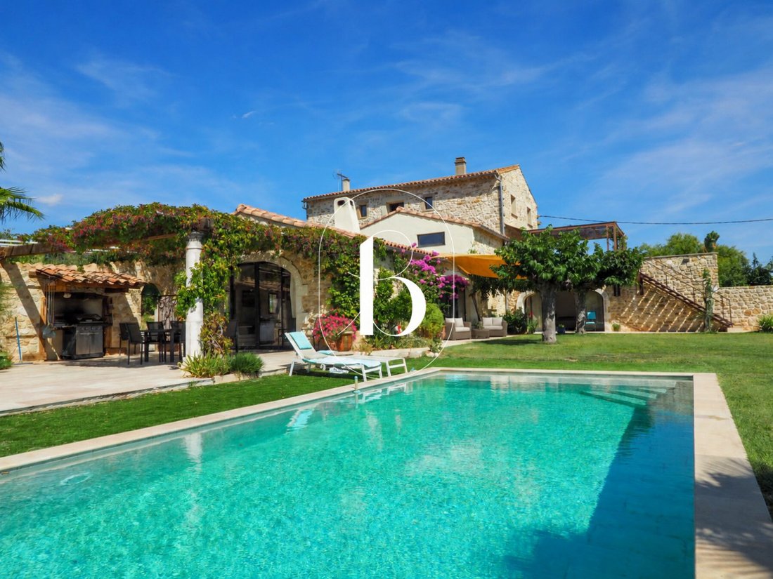 House in Uzès, Occitania, France 1 - 18991372
