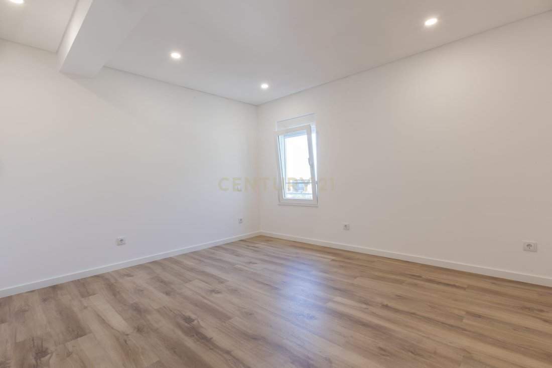 Apartment in Olivais, Lisbon, Portugal 3 - 18991534