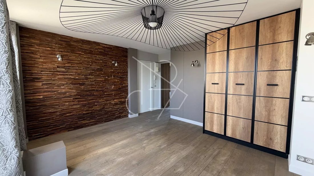 Apartment in Georges Brassens, Paris 15e Arrondissement, Paris 2 - 18991580