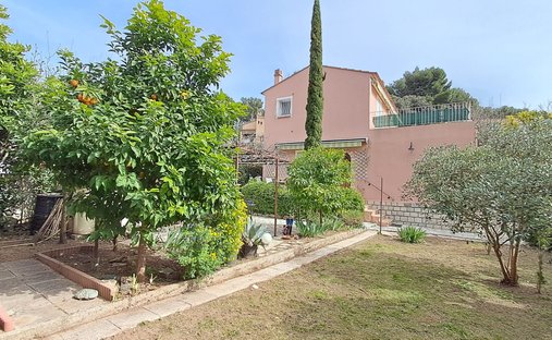House in Le Faron-Fort-Rouge, Toulon, France 1