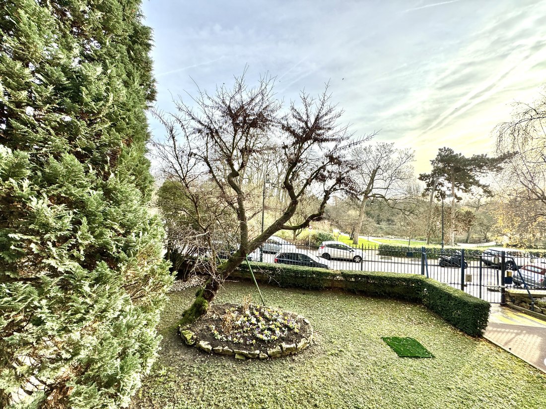 Apartment in Saint-Mande, Ile-de-France, France 1 - 18991537
