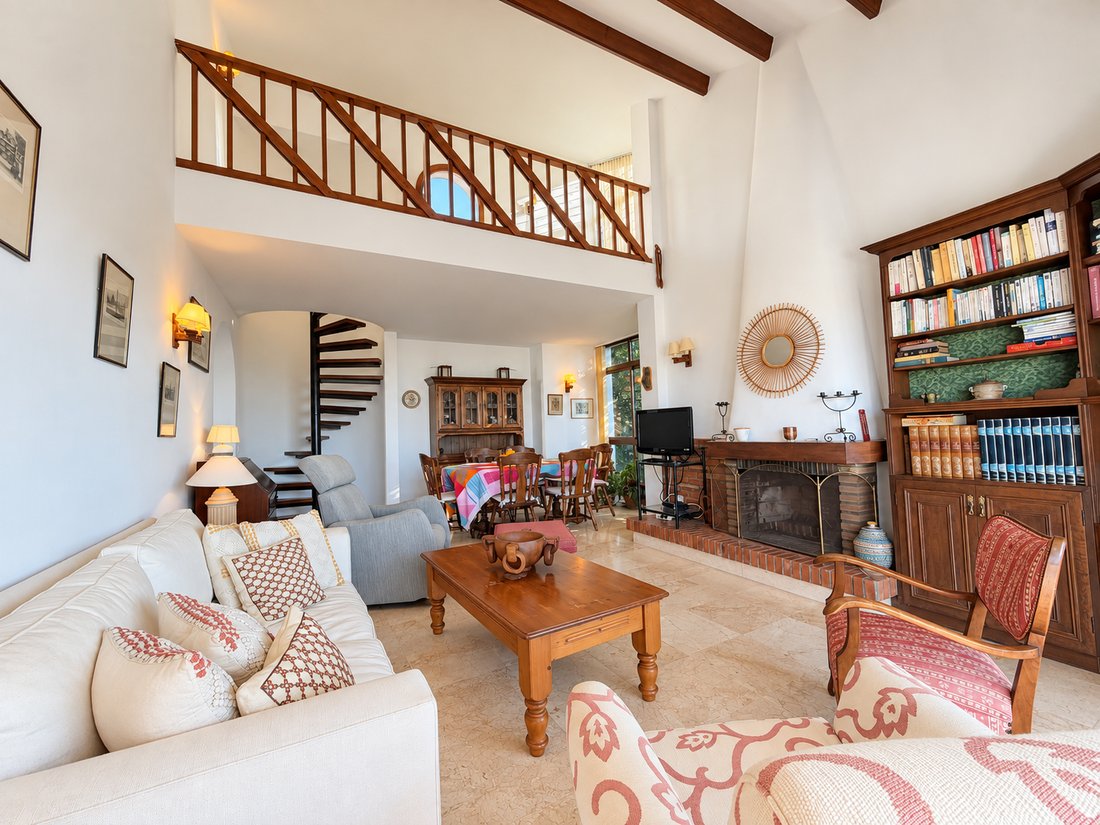 Villa in Estepona, Andalusia, Spain 2 - 18991643