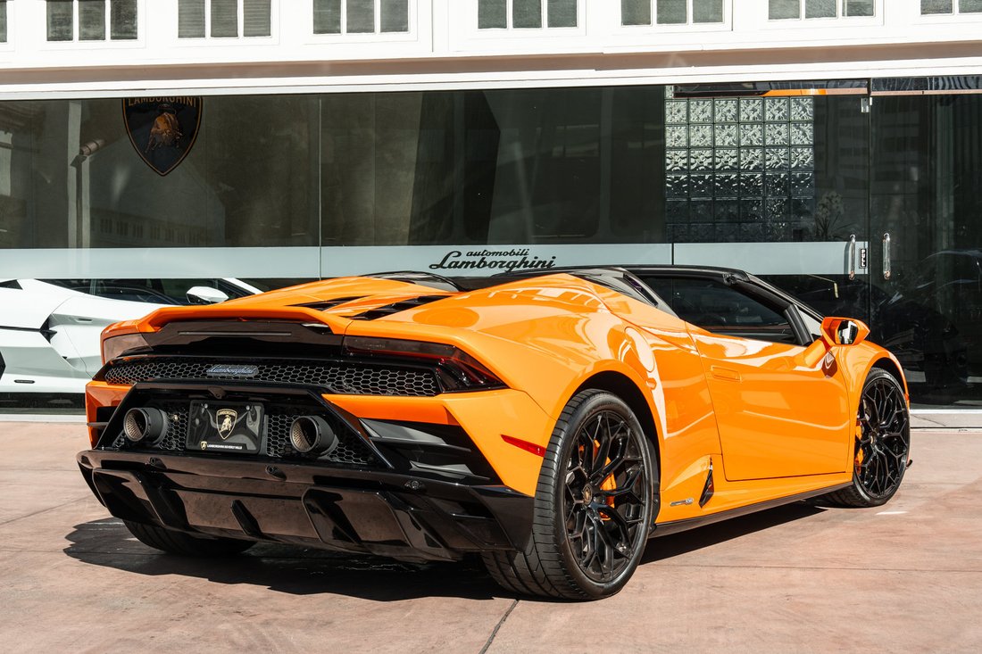 Cabriolet in Beverly Hills, CA, United States 3 - 18991584