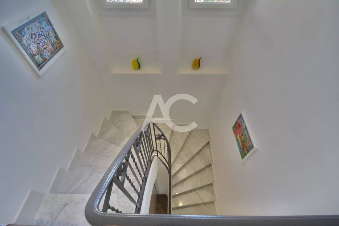 Villa in Vieille Ville, Antibes, France 4 - 15675440