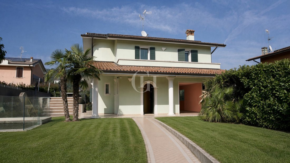Villa in Rodengo-Saiano, Lombardy, Italy 1 - 18730383