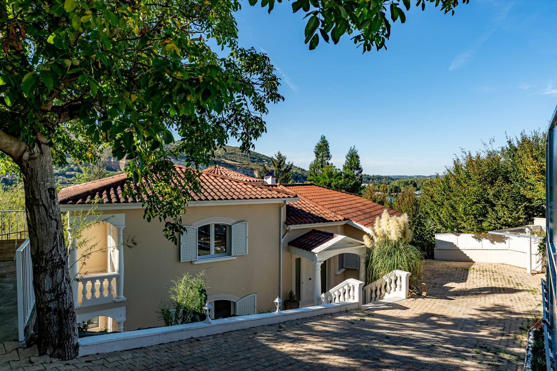 House in Rochetaillee-sur-Saone, Auvergne-Rhône-Alpes, France 5 - 18991454
