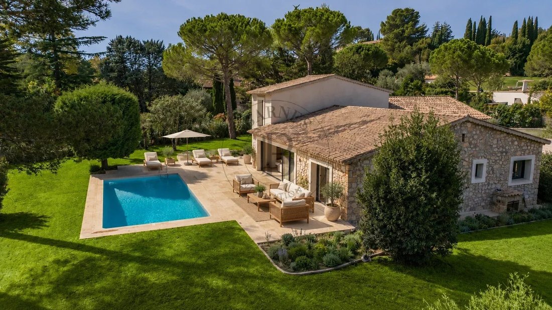 Villa in Mougins, Provence-Alpes-Côte d'Azur, France 1 - 18991577