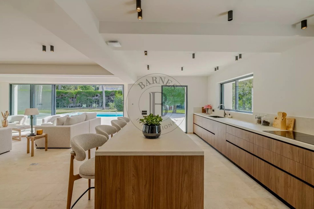 Villa in Mougins, Provence-Alpes-Côte d'Azur, France 5 - 18991577