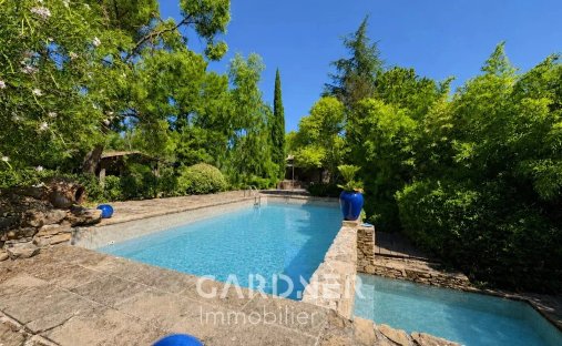 Villa in Centre et Abords, Roquevaire, France 1