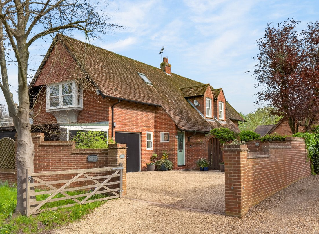 House in Oxfordshire, England 1 - 17741353