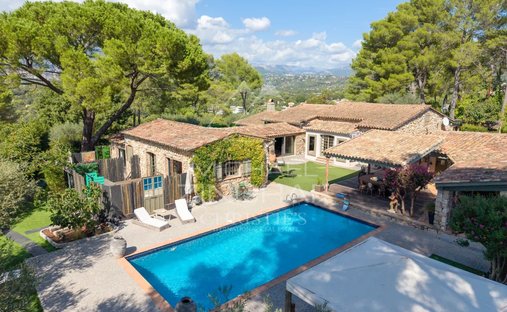 Villa in Grand'Piece-Les Plaines, Mouans-Sartoux, France 1