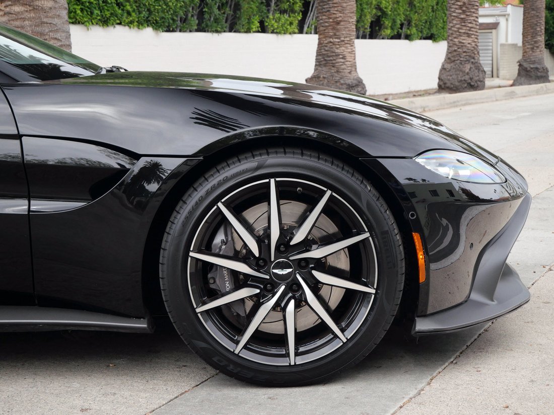 Coupe in Beverly Hills, CA, United States 4 - 18991570