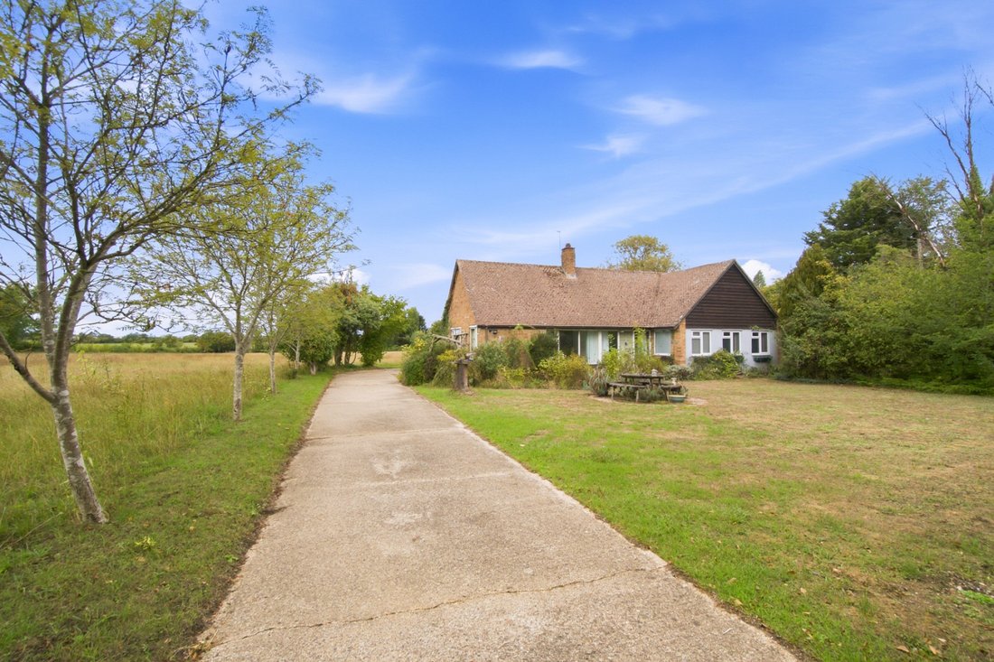 House in Trims Green, Sawbridgeworth, England 2 - 18991320