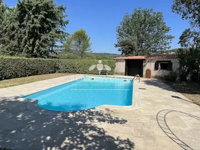 Estate in Cotignac, Provence-Alpes-Côte d'Azur, France 2 - 16296550