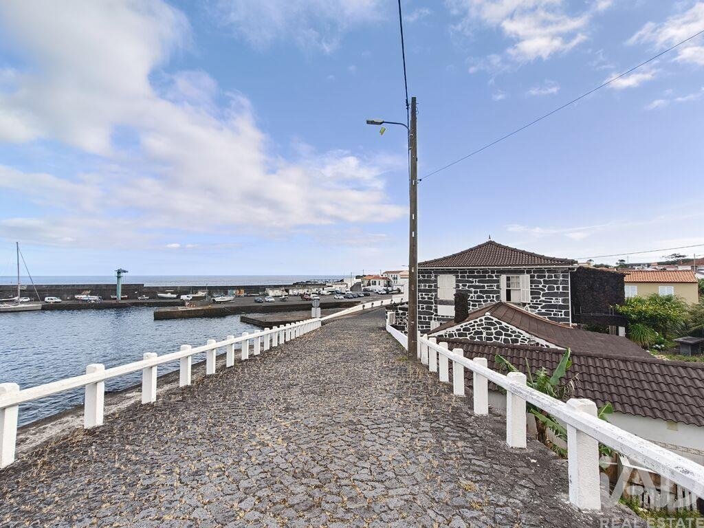 Townhouse in Lajes do Pico, Azores, Portugal 5 - 18991691