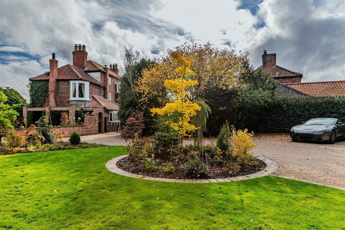 House in Mattersey, England 5 - 18991317