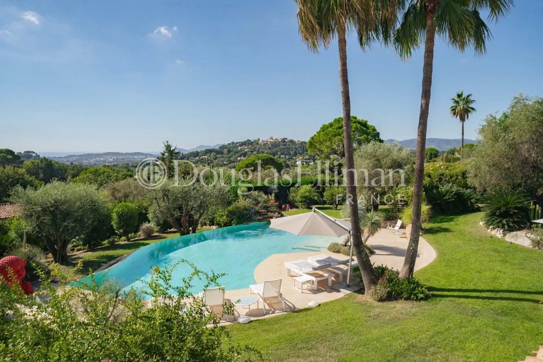 Villa in Mougins, Provence-Alpes-Côte d'Azur, France 4 - 18457454