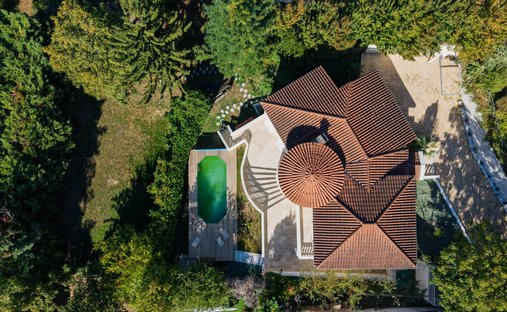 House in Rochetaillee-sur-Saone, Auvergne-Rhône-Alpes, France 1