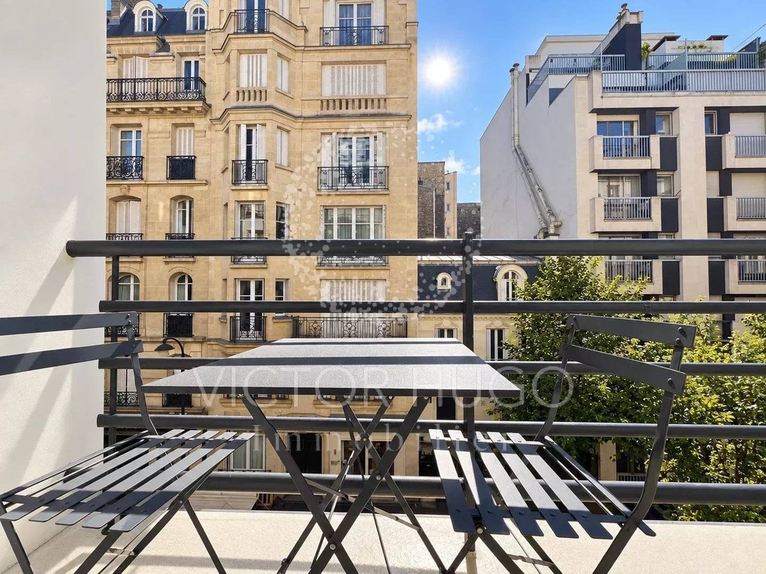 Apartment in Porte Dauphine, Paris 16e Arrondissement, Paris 2 - 18971097
