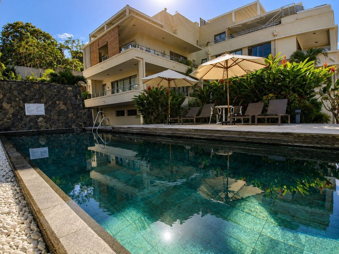 Apartment in Tamarin, Rivière Noire District, Mauritius 1 - 18991369