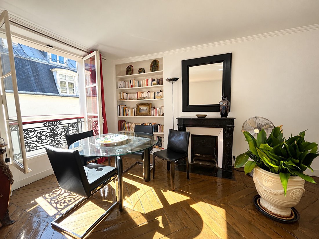 Apartment in Odéon, Paris 6e Arrondissement, Paris 4 - 18992124