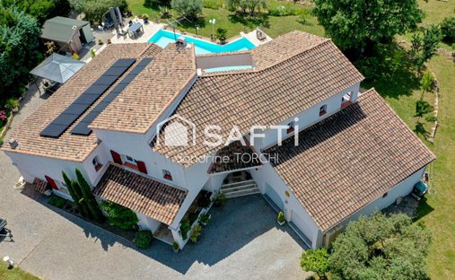 Maison à Flayosc, Provence-Alpes-Côte d'Azur, France 1