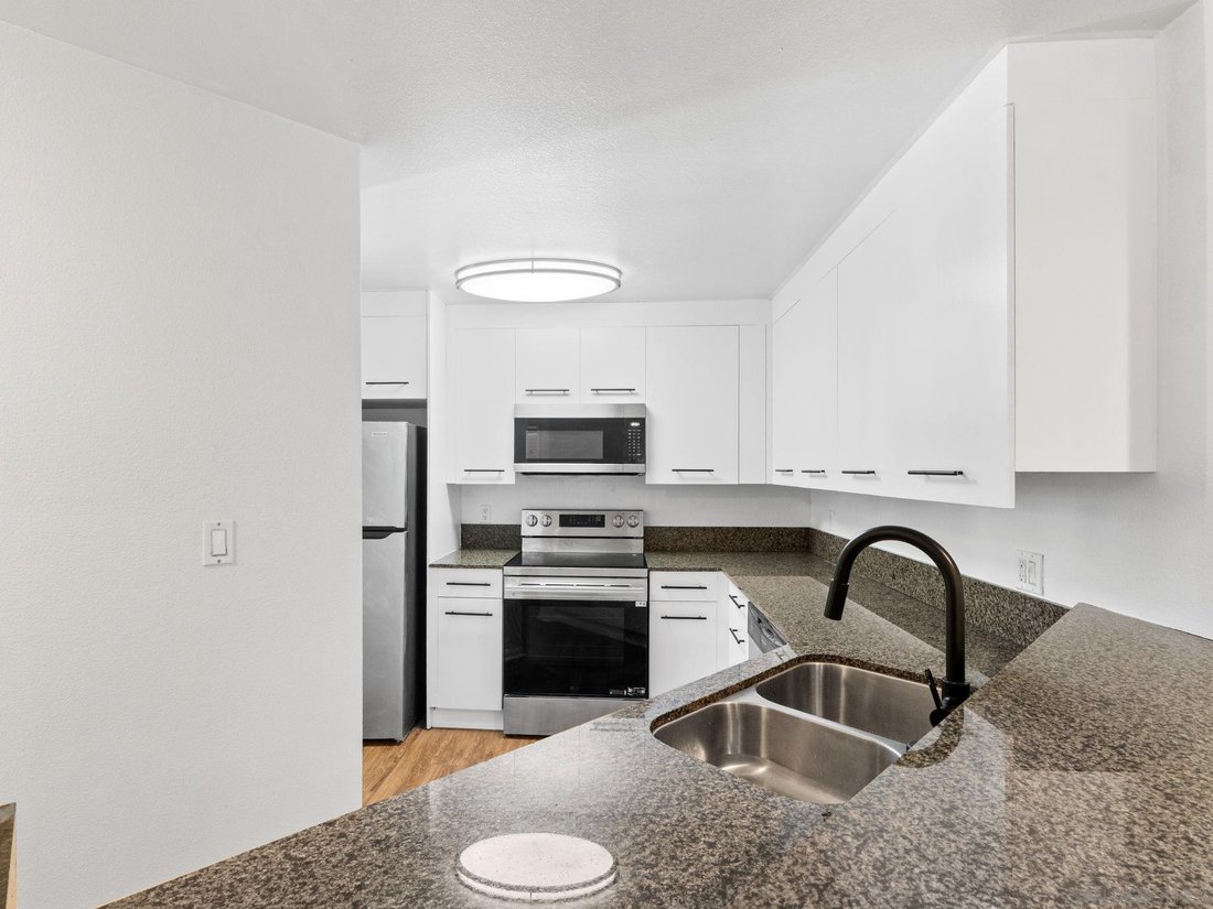 Condo in San Diego, California, United States 4 - 18992211