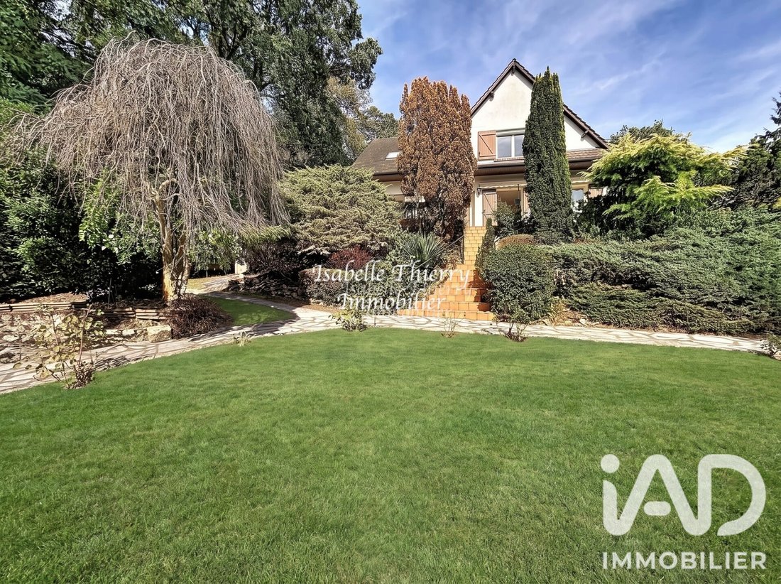 House in Montlhery, Ile-de-France, France 1 - 18097017