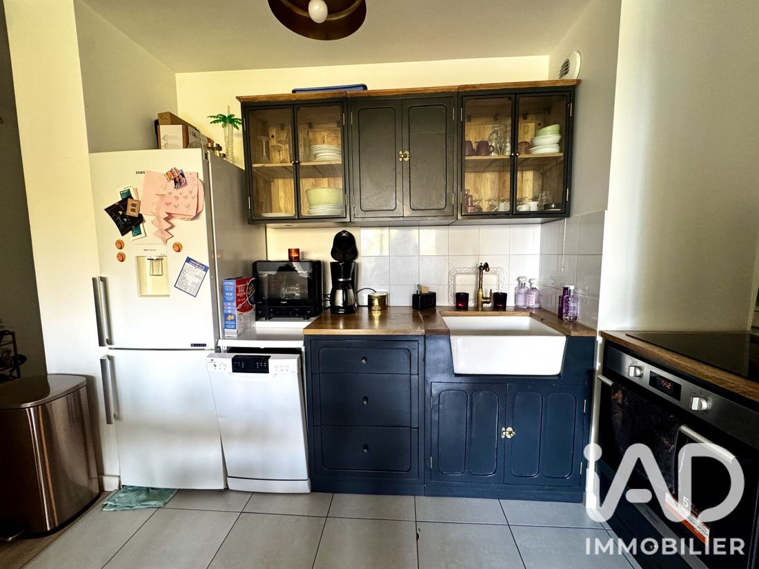 Apartment in Côte Saint Louis, Garches, France 2 - 18992393