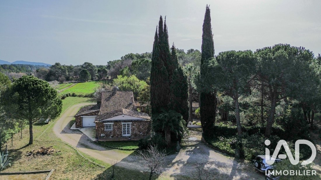 House in La Bouverie, Roquebrune-sur-Argens, France 2 - 18992353