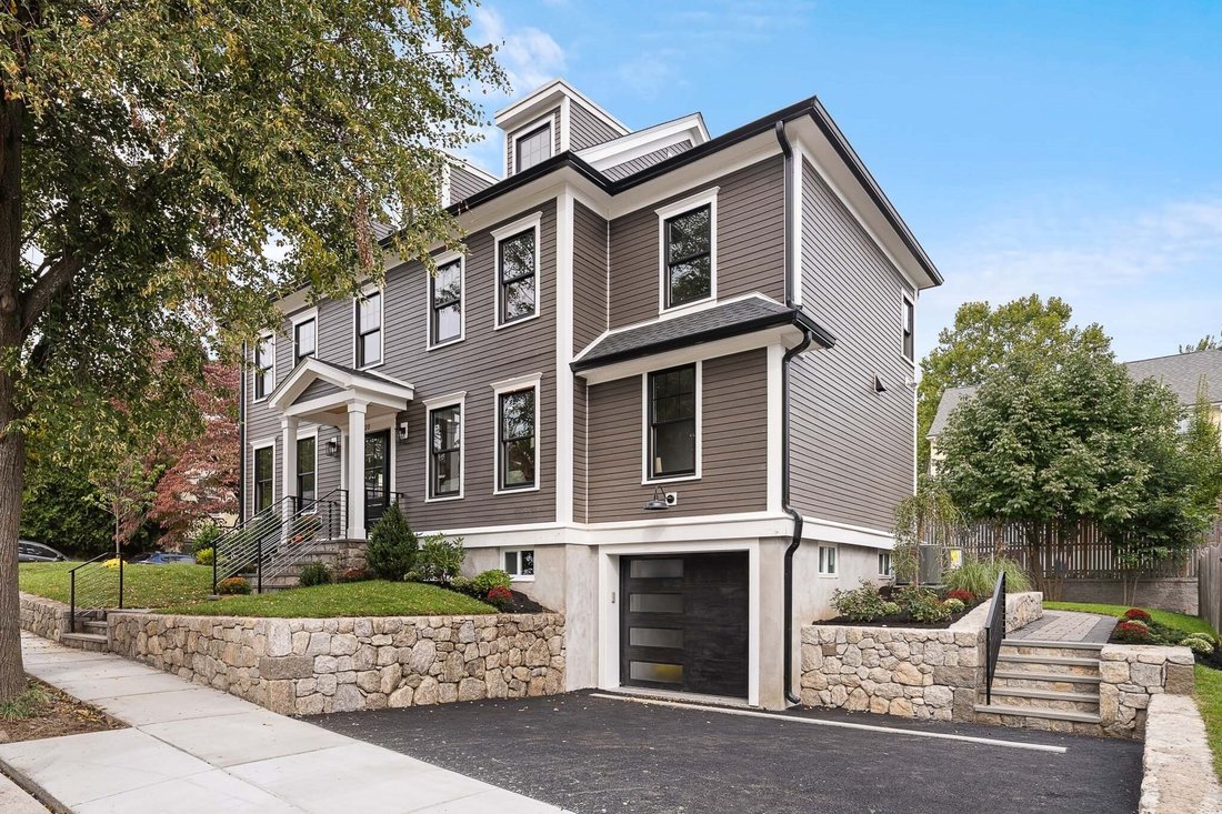 House in Belmont, Massachusetts, United States 3 - 18992180