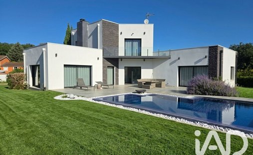 House in Pujaudran, Occitania, France 1