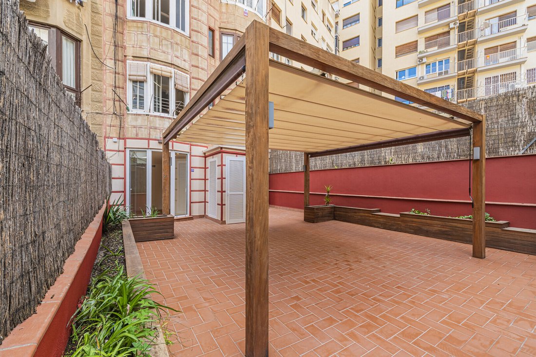 Apartment in Eixample, Barcelona, Spain 2 - 18992265