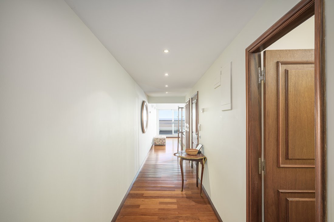 Apartment in Montevideo, Departamento de Montevideo, Uruguay 3 - 18992258