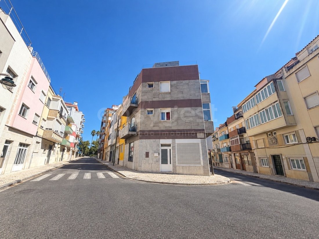 Apartment in Avenidas Novas, Lisbon, Portugal 3 - 18992019