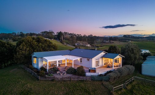 Waitoki, Auckland, New Zealand 1