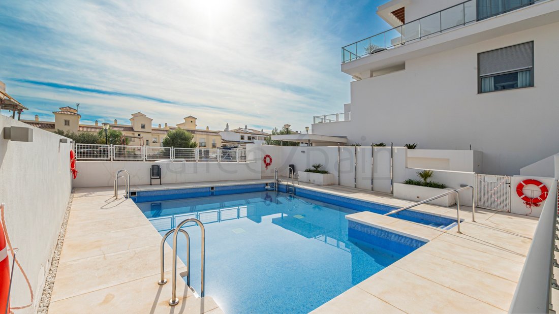 Apartment in Benalmadena, Andalusia, Spain 3 - 16336476
