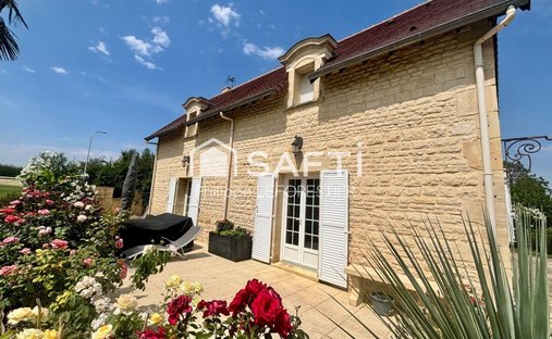 House in Moult, Moult-Chicheboville, France 1
